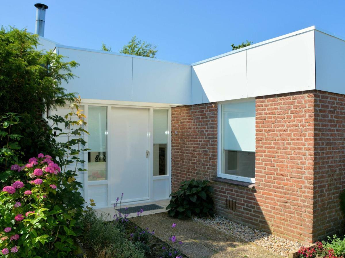 Fresh And Colorful Holiday Home Near The Beach Sea Dunes And Lake Noordwijkerhout Exteriör bild